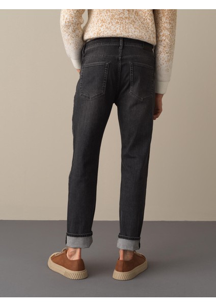 Pamuklu Slim Fit Denim Pantolon fırsatları