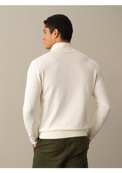 Erkek Ekru Pamuklu Regular Fit Basic Kazak indirimleri