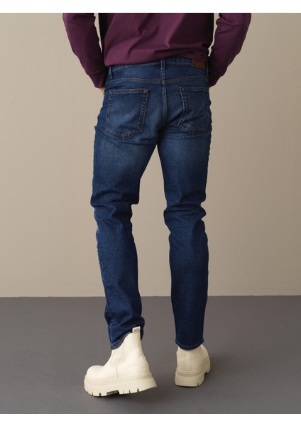Erkek Mavi Pamuklu Slim Fit Denim Pantolon fırsatları