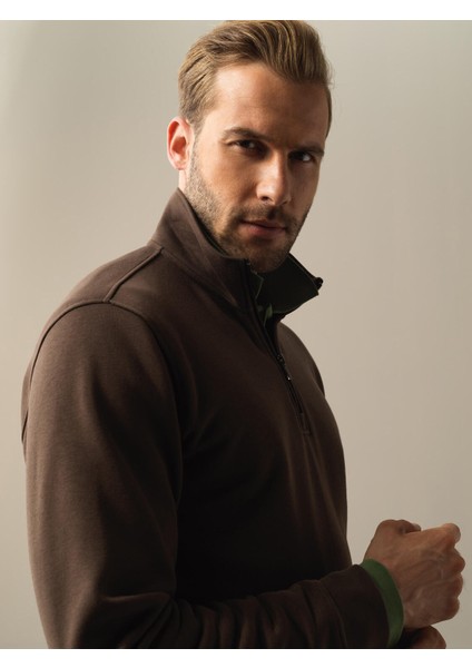 Erkek Kahverengi Pamuklu Dik Yaka Sweatshirt modelleri