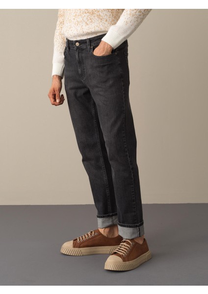 Pamuklu Slim Fit Denim Pantolon