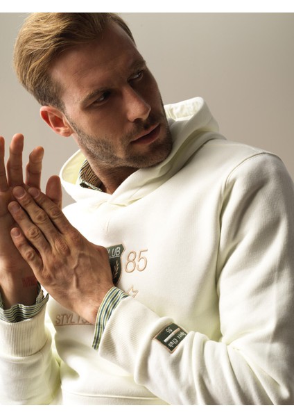 Erkek Ekru Regular Fit Sweatshirt modelleri