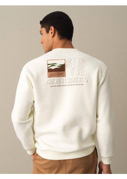 Erkek Ekru Oversize Baskılı Sweatshirt fırsatları