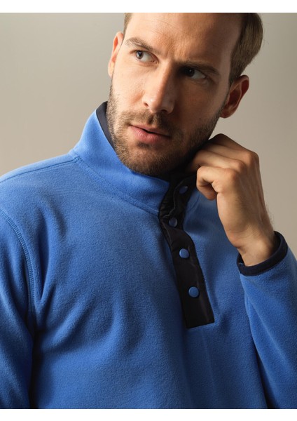 Erkek Mavi Regular Fit Polar Sweatshirt fırsatları