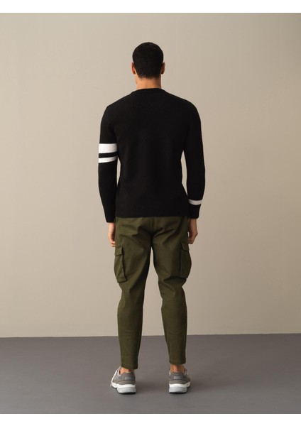 Erkek Siyah Regular Fit Çizgi Detaylı Kazak indirimleri