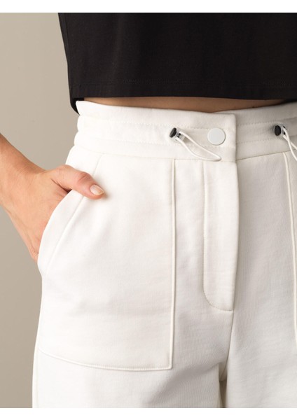 Kadın Beyaz Oversize Sweat Pantolon fiyatları