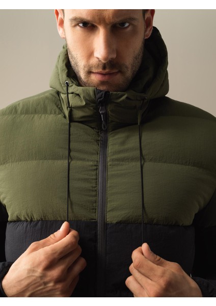 Erkek Siyah Regular Fit Şişme Mont indirimleri