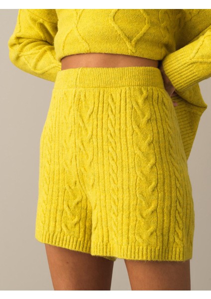 Kadın Sarı Regular Fit Triko Şort modelleri