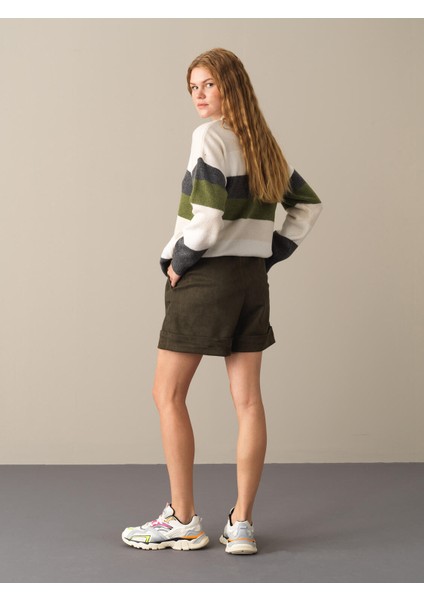 Kadın Haki Regular Fit Şort modelleri