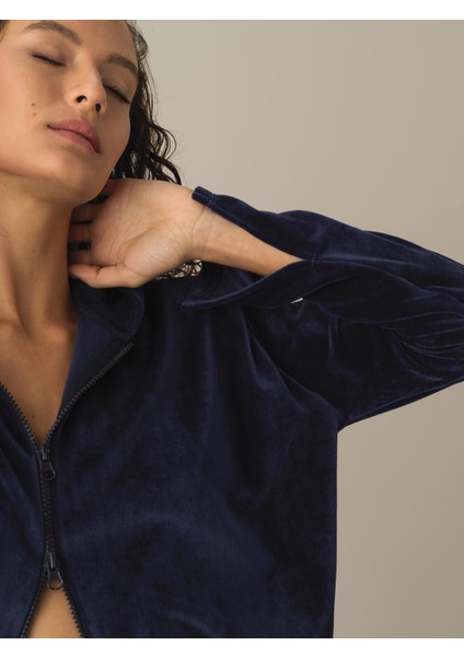 Kadın Lacivert Regular Fit Kadife Sweatmont