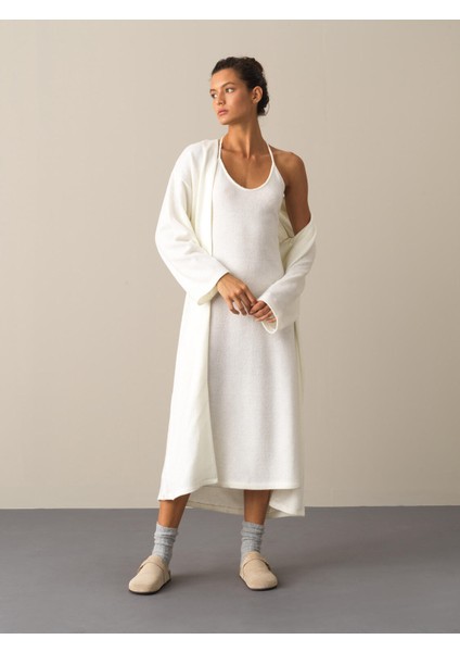 Kadın Beyaz Oversize Uzun Hırka fırsatları