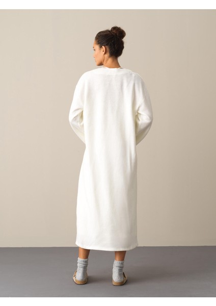 Kadın Beyaz Oversize Uzun Hırka indirimleri