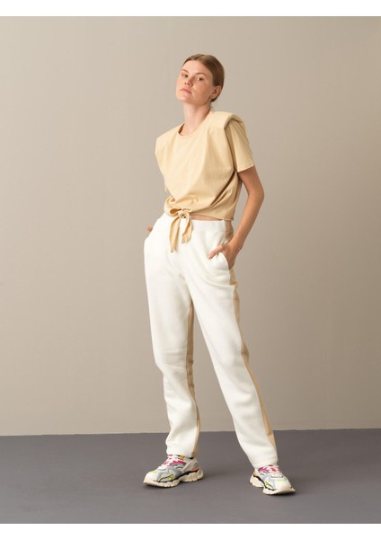 Kadın Bej Oversize Vatkalı Tişört