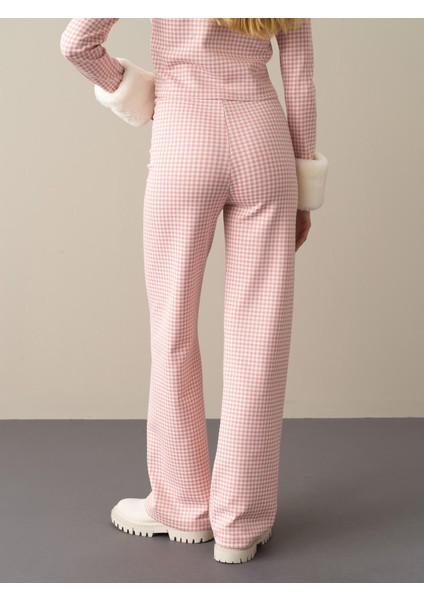 Kadın Pembe Regular Fit Ekose Pantolon fırsatları