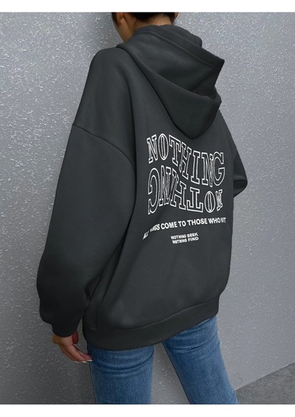 Kadın Ters Düz Nothing Baskılı Oversize Sweatshirt