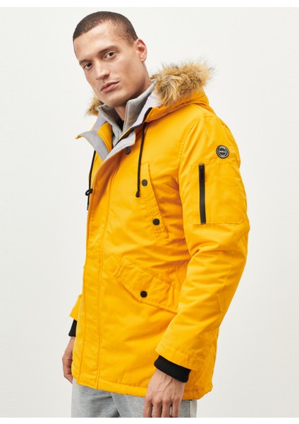 AC&Co / Altınyıldız Classics Erkek Sarı Standart Fit Normal Kesim Kapüşonlu Kaban modelleri