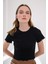 Siyah Fırfır Detaylı Crop T-Shirt 2