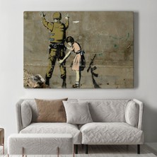 Dünyatablo Bansky'nin Askeri Arayan Küçük Kız Eseri Kanvas Tablo ( Üç Parça   )