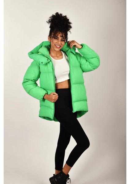 Oversize Kapüşonlu Düz Uzun Kollu Kadın Şişme Mont RD23KB020584