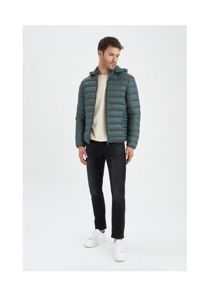 Slim Fit Kapüşonlu Su İtici Isı Yalıtımlı Şişme Mont N4661AZ22AU indirimleri