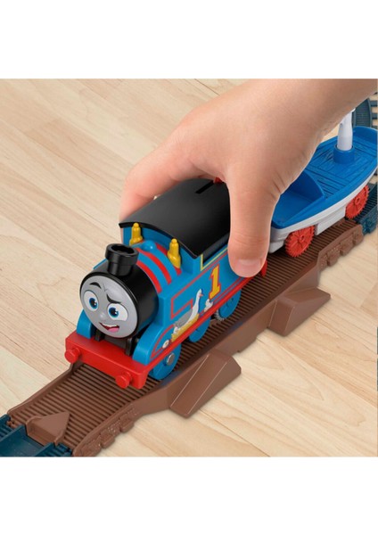 Thomas ve Arkadaşları Thomas ve Skiff Açılır Köprü Macerası Motorlu Trenli HGX65