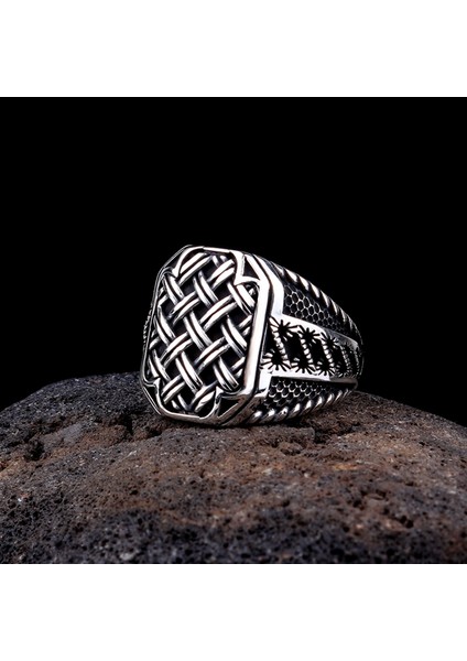 925 Ayar Gümüş Örgü Desen Motifli Yüzük