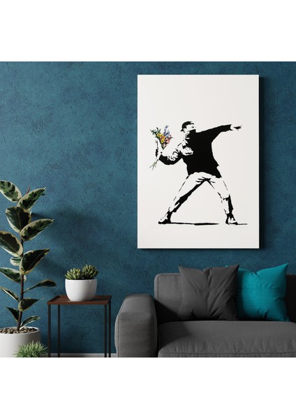 Bansky'nin Çiçek Atan Adam Eseri Kanvas Tablo