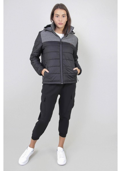 Kapüşonlu Kapitoneli Mont (E21-50400) modelleri