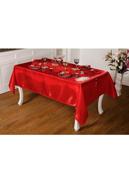 Mina Kadife Kırmızıya Bordo Sofra Tk. 8 Kşl. 160X230 cm 26 Prç. - 1234