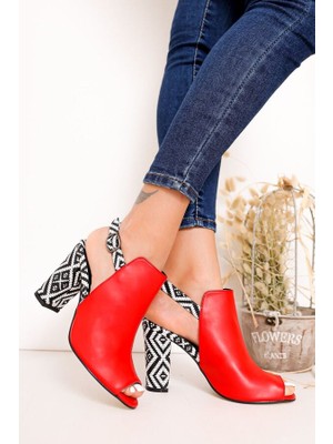 Pabucmarketi Sandalet Topuklu Kırmızı Cilt Kilim Detaylı Kadın Ayakkabı