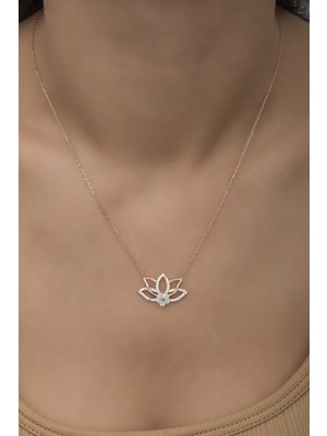 Nereze 925 Ayar Gümüş Manolya Çiçeği Detaylı Lotus Çiçeği Kolye