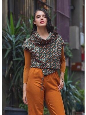 Clandestino Yaka Detaylı Tilki Desenli Bohem Bluz Yeşil