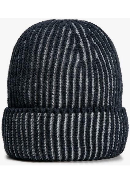 Basic Beanie Folded Detailed