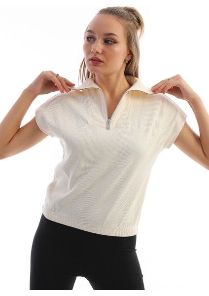 Bej Dik Yaka Kaşkorse Kadın Tişört modelleri