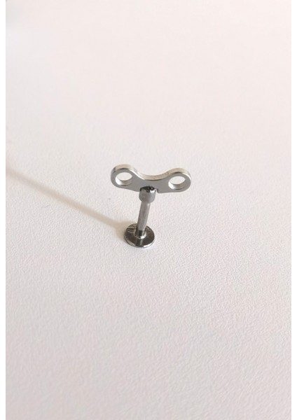 Cerrahi Çelik Labret Pıercıng - 1 Adet