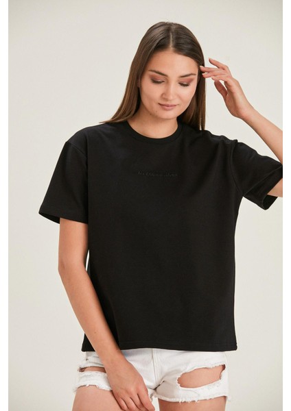 Oversize Fit Nakışlı T-Shirt (B22-38500)