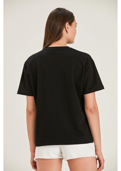 Oversize Fit Nakışlı T-Shirt (B22-38500)