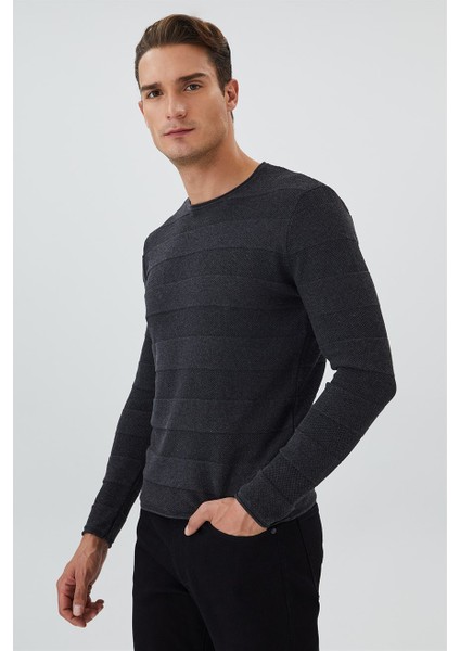 Holden Erkek O Yaka Kazak Antrasit fiyatları