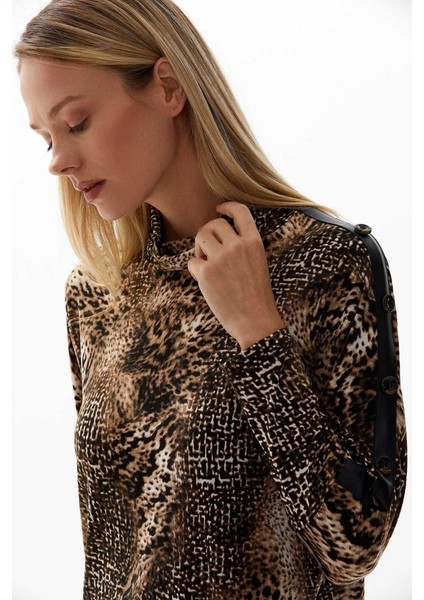 Balıkçı Yaka Kolu Deri Kombinli Leopar Bluz modelleri