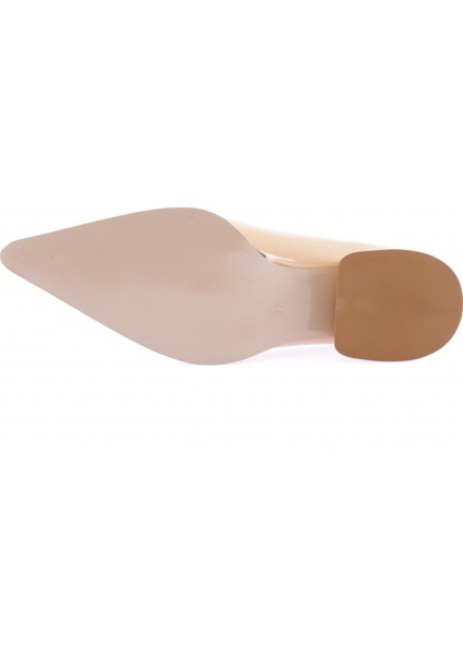 2319-22K Kadin Sivri Burun Üçgen Tokali Kisa Topuk Ayakkabi