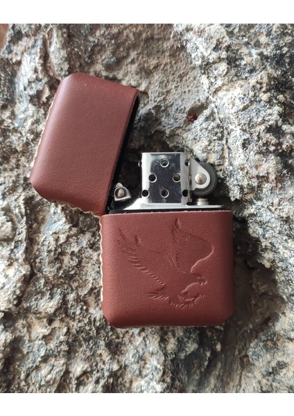 El Yapımı Hakiki Deri Kılıflı Zippo Çakmak