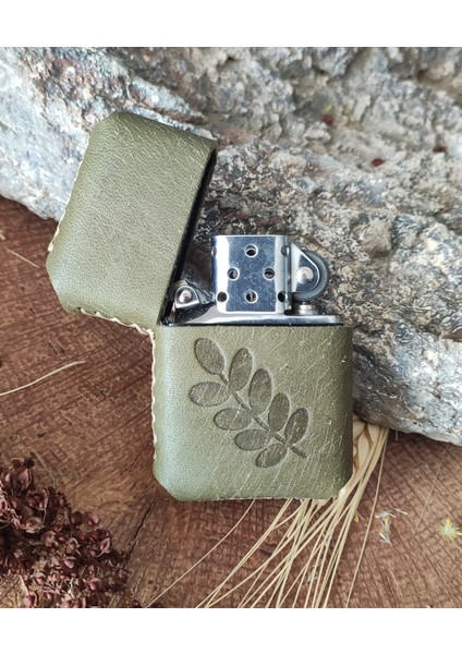 El Yapımı Hakiki Deri Kılıflı Zippo Çakmak