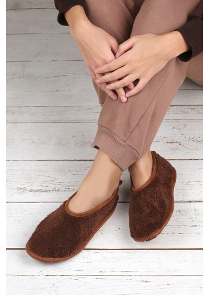 Kışlık Kaymaz Deri Taban Ev Patiği Ptk-Kw Kahve fiyatları