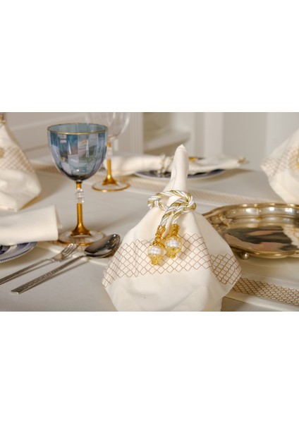 Nazlı Nakışlı Duck Kumaş Krem/Gold Masa Örtüsü, Runner ve Peçeteli Sofra Takımı 8 Kişilik Dikdörtgen 170x240 cm 18 Parça - 176