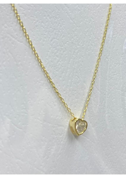 Gold Kaplama Kalp Çerçeve Detay Zirkon Taşlı Kolye
