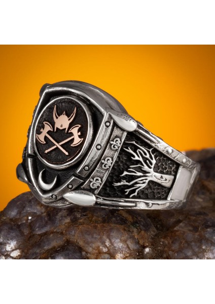 Zırh Model Hayat Ağacı Miğfer ve Balta Motifli Gümüş Erkek Viking Yüzüğü