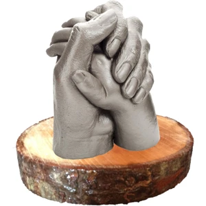 Küçük İzler Doğal Ahşap Stand'Lı Aljinat ile 3 boyutlu Anne - Çocuk El İzi Heykeli Kalıp Seti