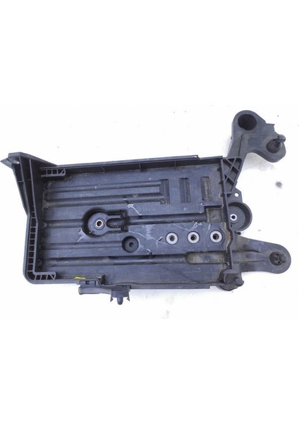 Volkswagen Golf 7 Akü Alt Braketi Orjinal