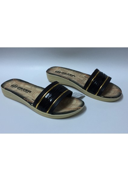 Siyah Altın Şeritli Günlük Kadın Terlik