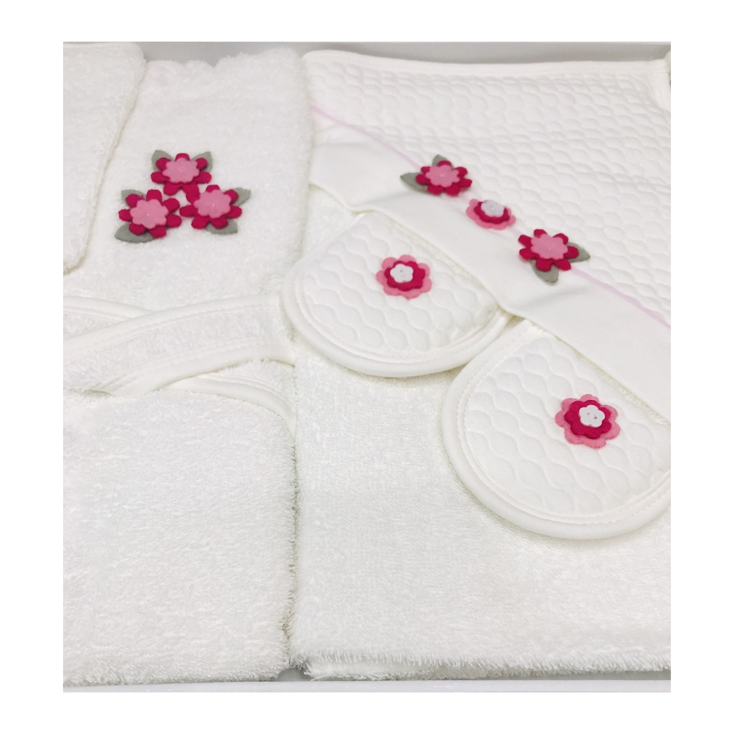 Bebelinna Kız Bebek Keçe Çiçekli Bornoz Takımı Fiyatı Bebelinna Kız Bebek Keçe Çiçekli Bornoz Takımı Fiyatı